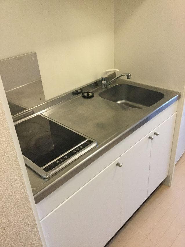 Room image 8