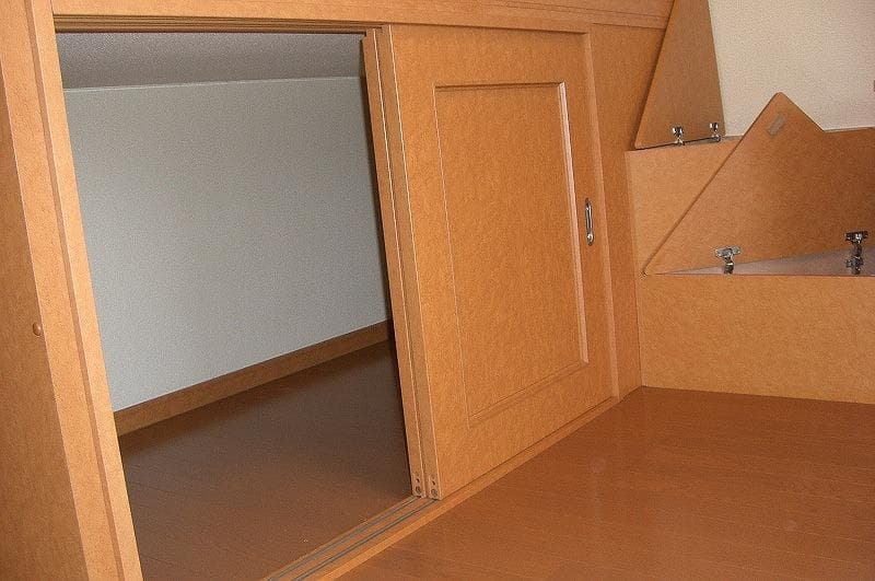 Room image 8