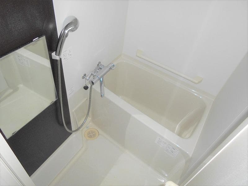 Room image 12