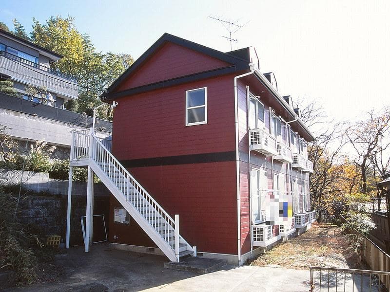 Main exterior of leopalace Park Hill Mitsuzawa