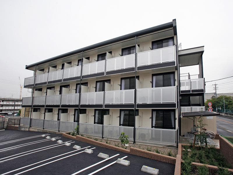 Main exterior of leopalace Hanami Dori