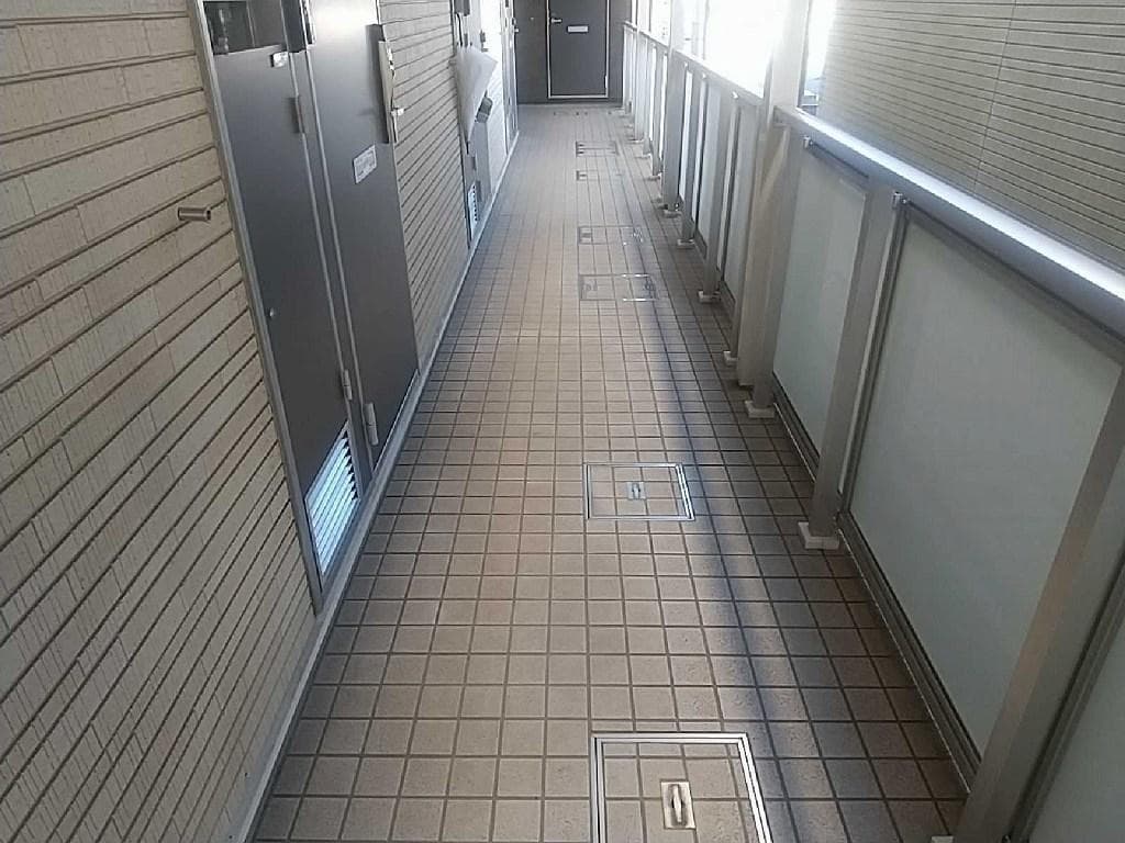 Room image 12