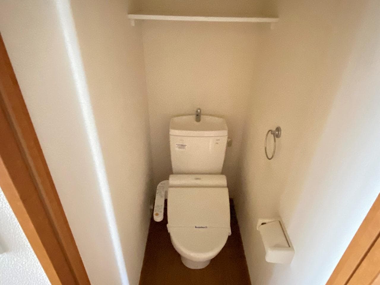Room image 8