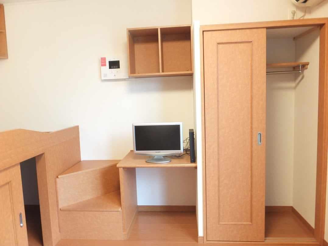 Room image 11
