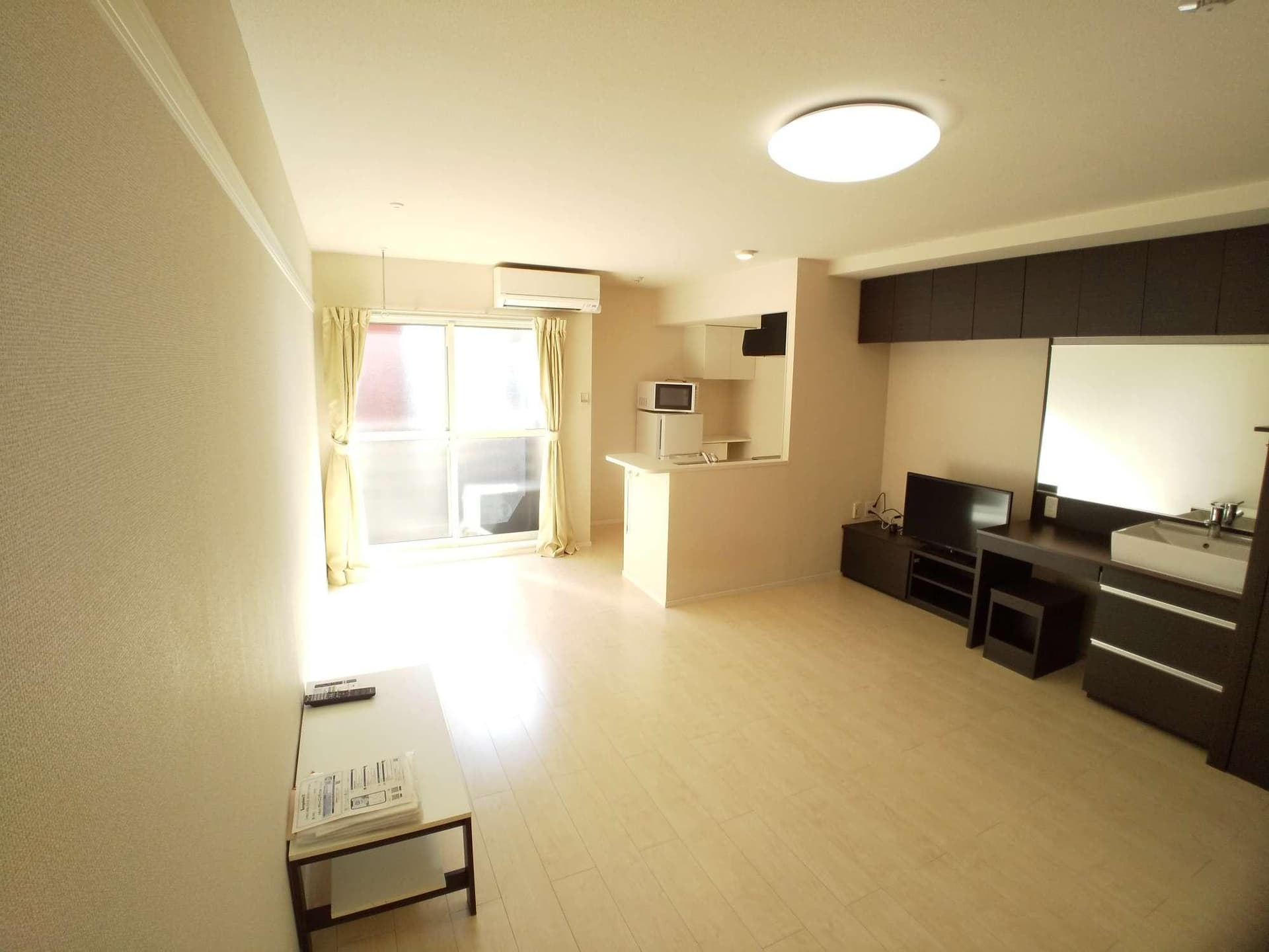 Preview interior of LEONEXT Kei Spirit Sakurazaka