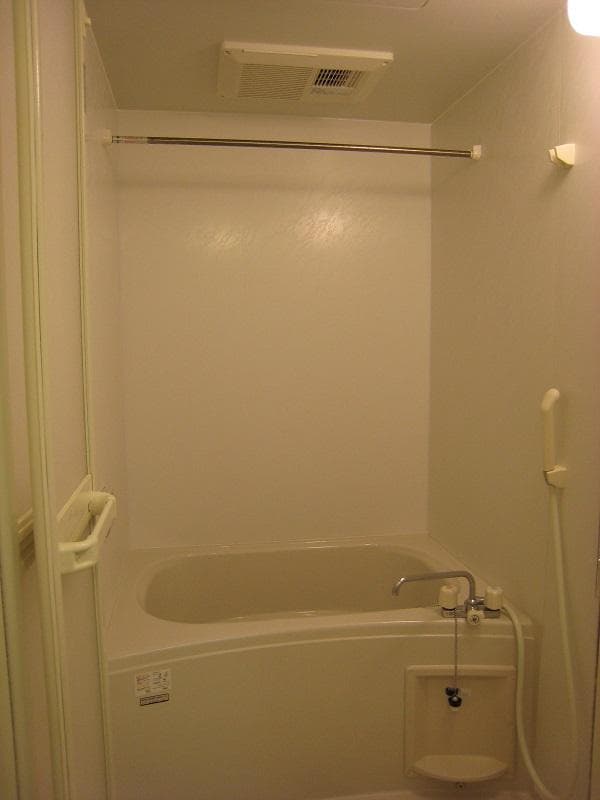 Room image 12