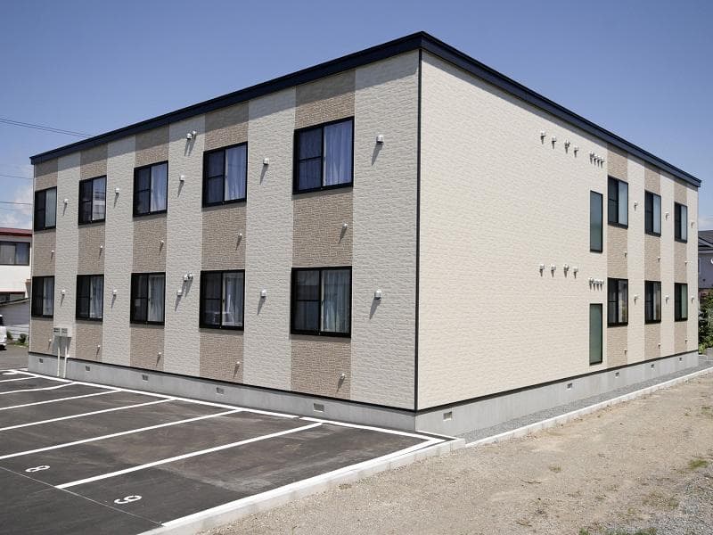 Main exterior of leopalace Maitsu