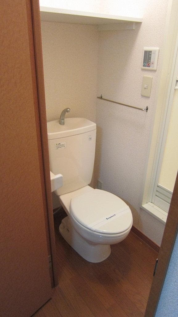 Room image 10