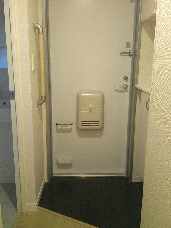 Room image 11
