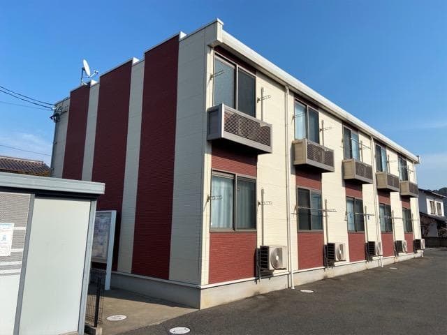 Main exterior of LEONEXT BAKUROCHO