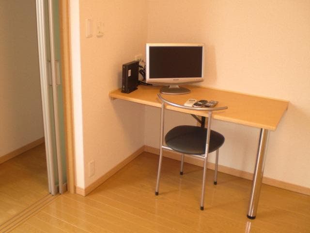 Room image 10