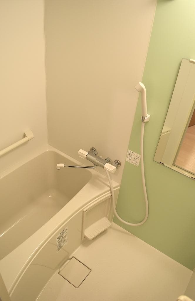 Room image 10