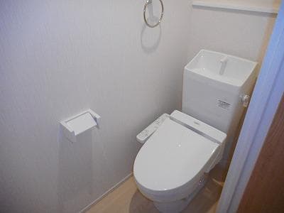 Room image 15