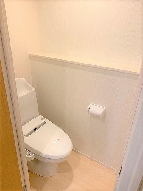 Room image 9