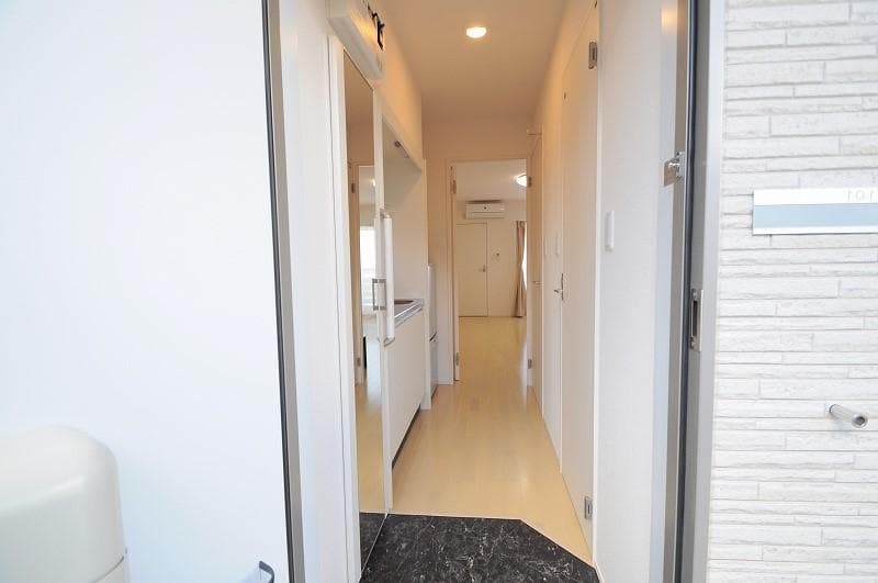 Preview interior of LEONEXT Corpo Kuwahara