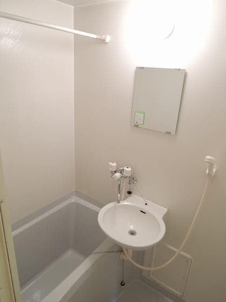 Room image 10