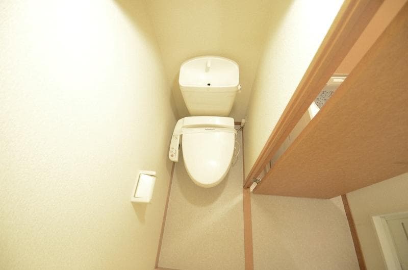 Room image 13