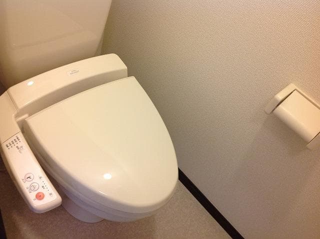 Room image 8