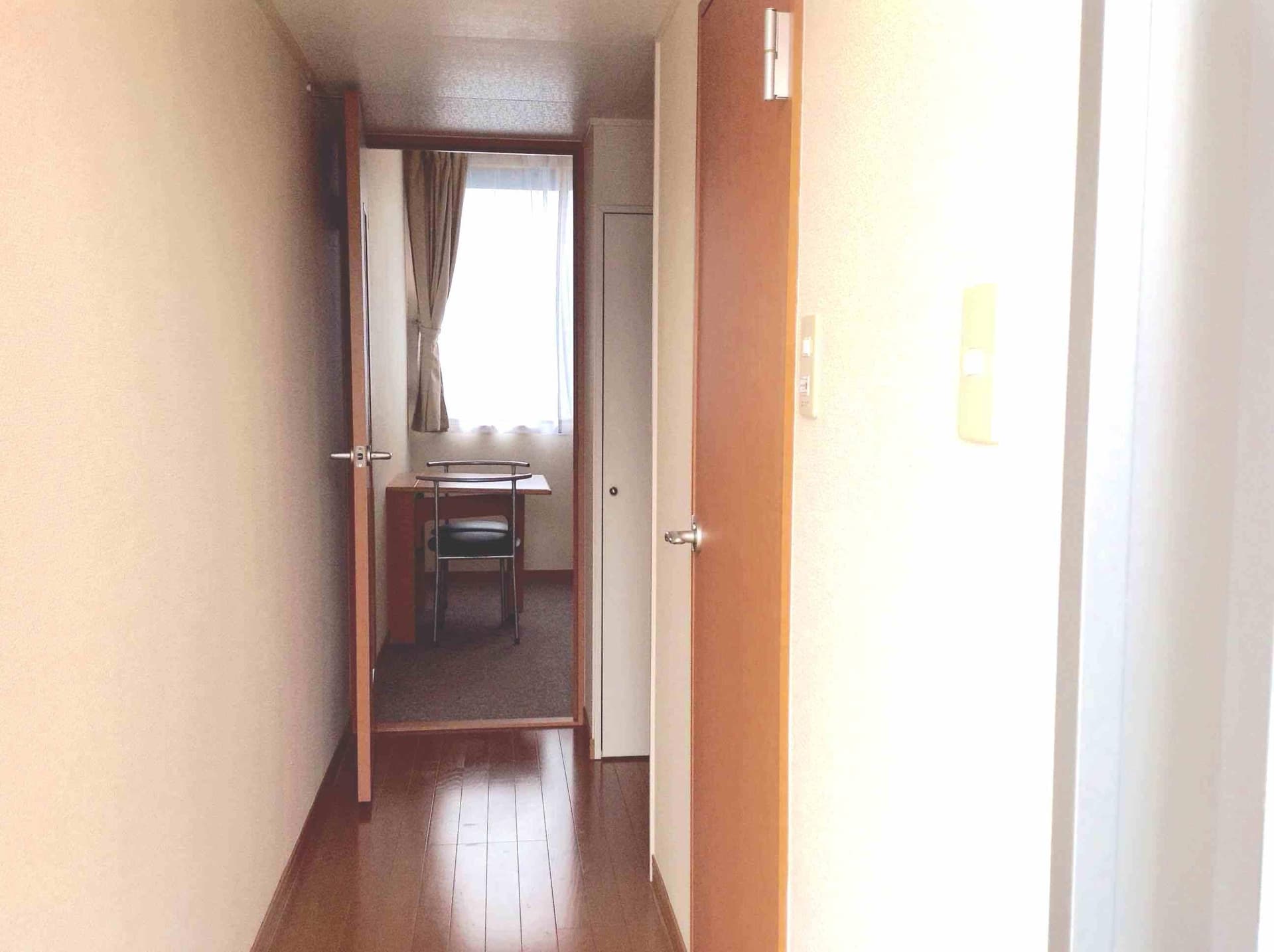 Room image 9