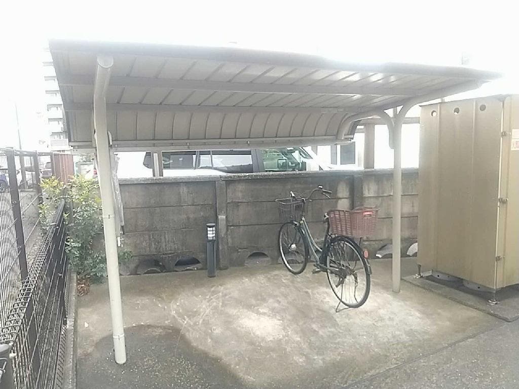 Room image 11