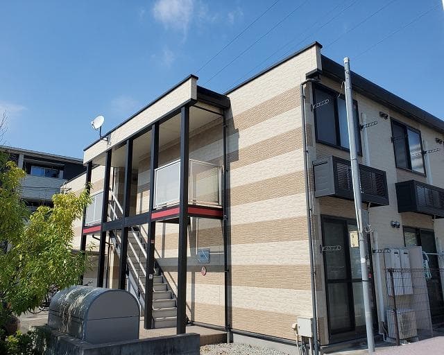 Main exterior of leopalace Tomita IV