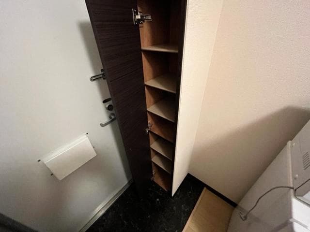 Room image 16