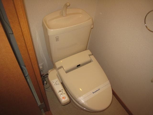 Room image 11
