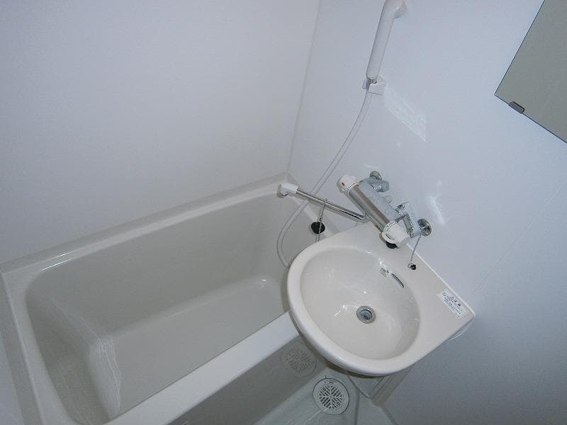 Room image 9