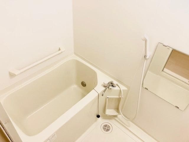 Room image 12