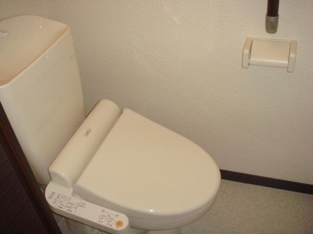 Room image 8