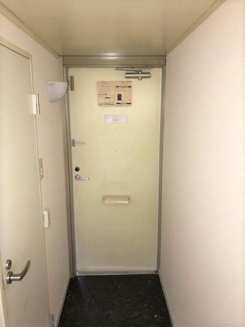 Room image 9