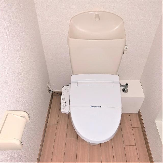 Room image 10