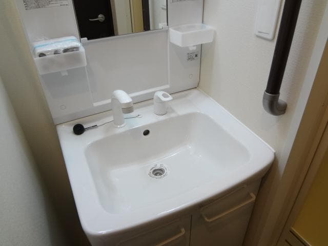 Room image 16