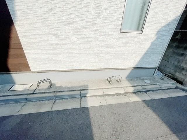 Room image 16