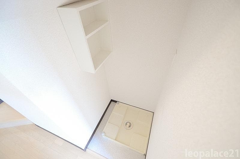 Room image 12