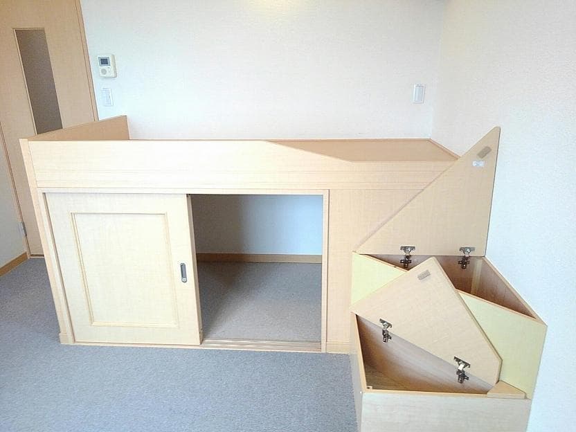 Preview interior of LEONEXT Hotaru