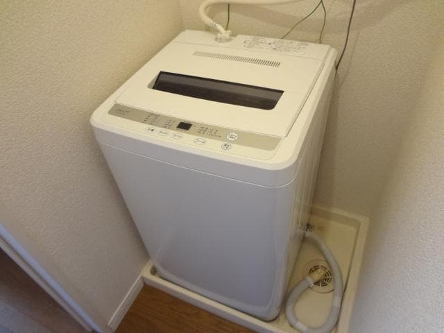 Room image 11