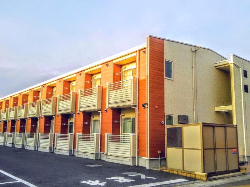 Main exterior of LEONEXT Michi