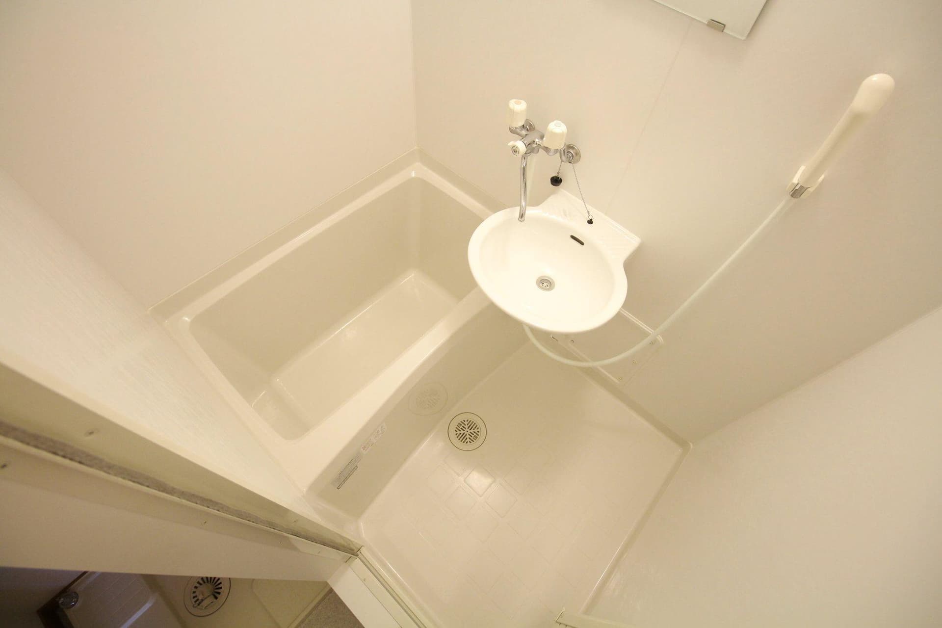 Room image 13