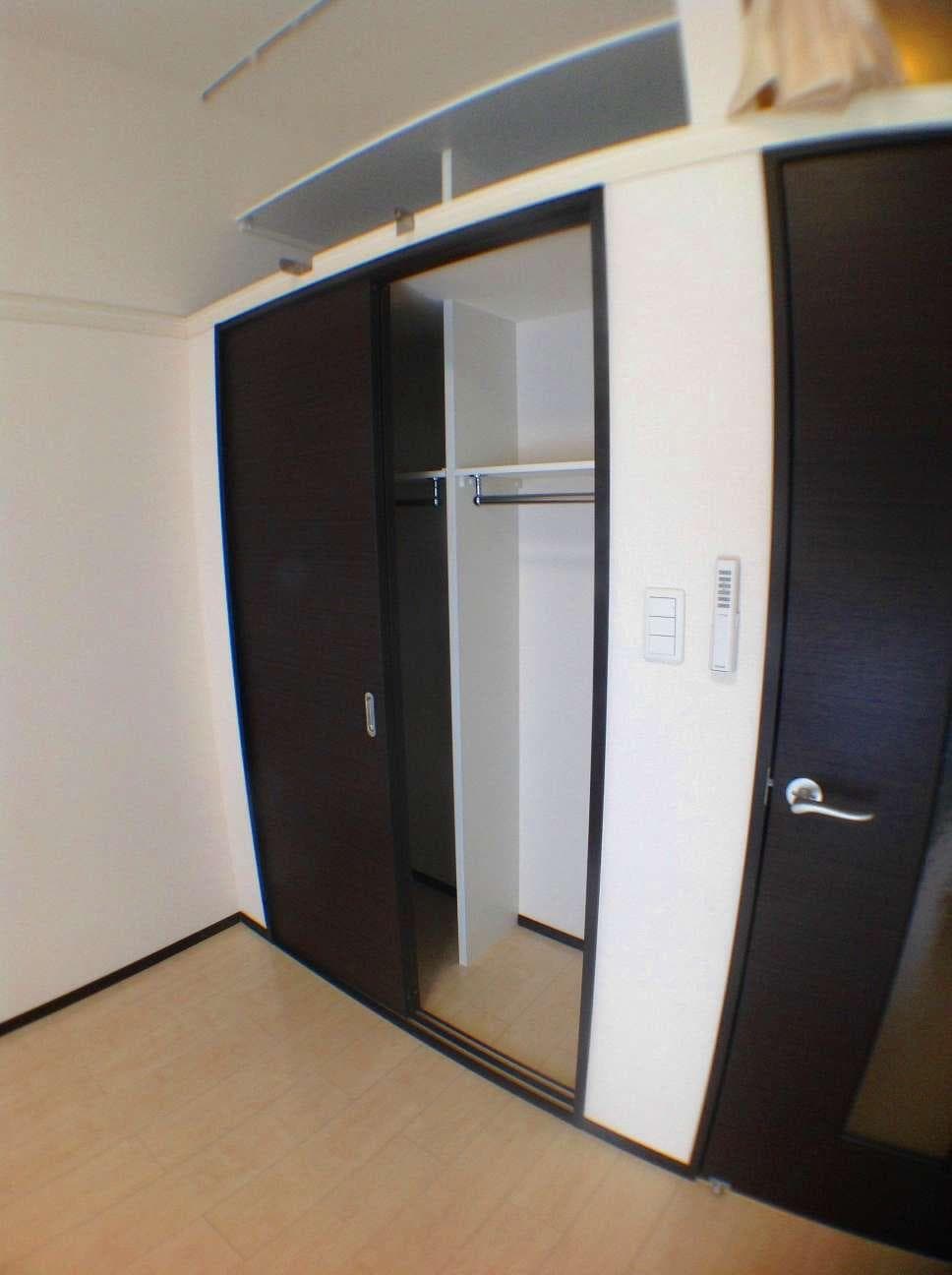 Room image 13