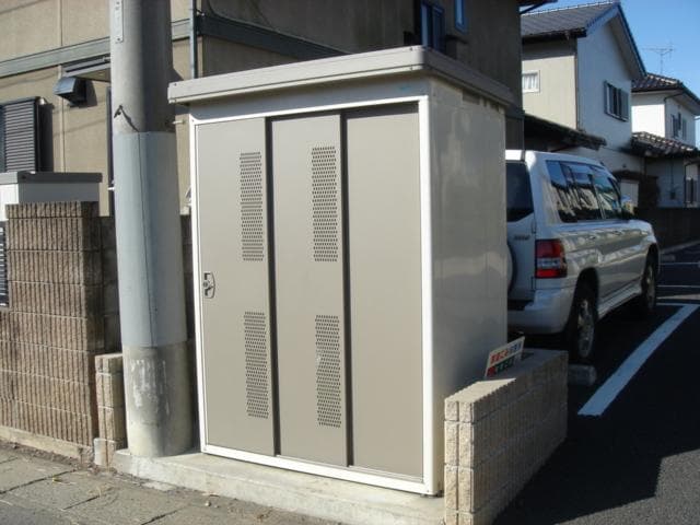 Room image 11