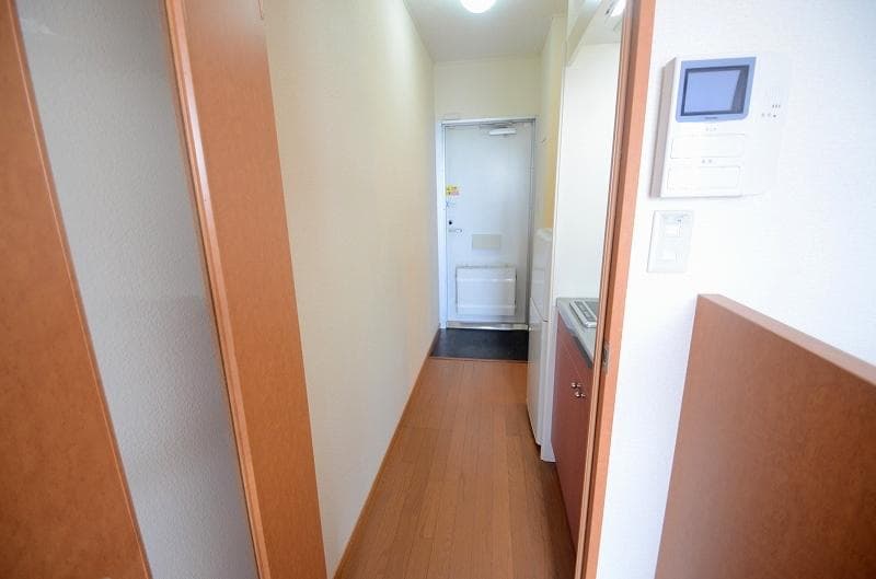 Room image 11