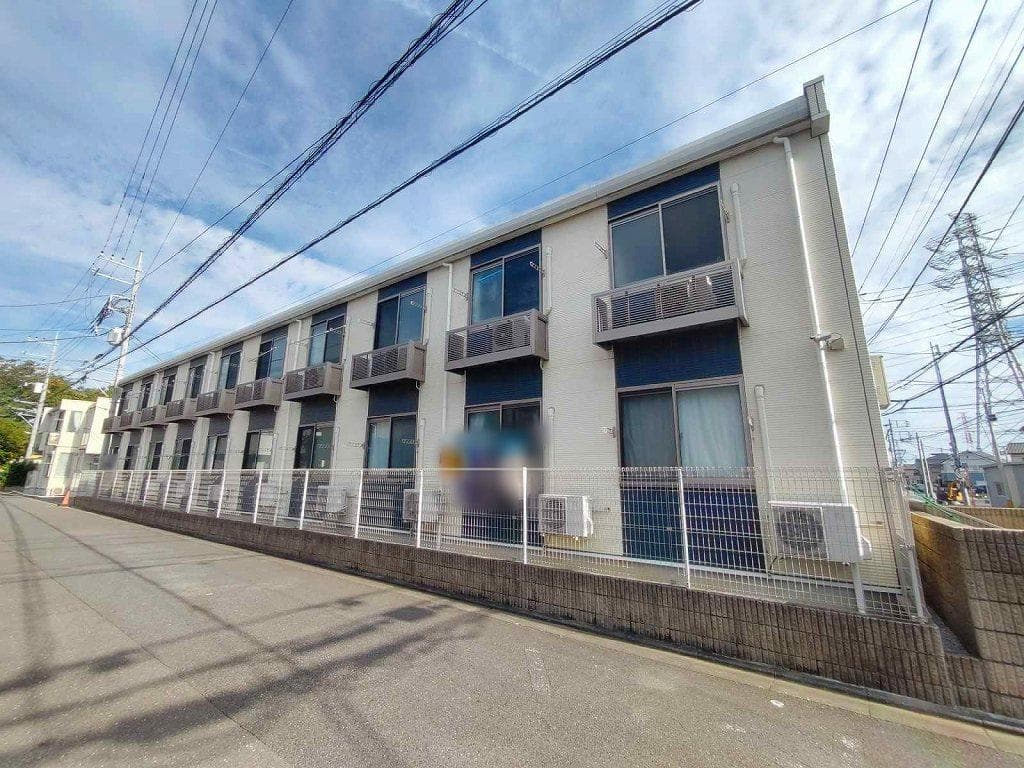 Main exterior of LEONEXT Niiza Blue