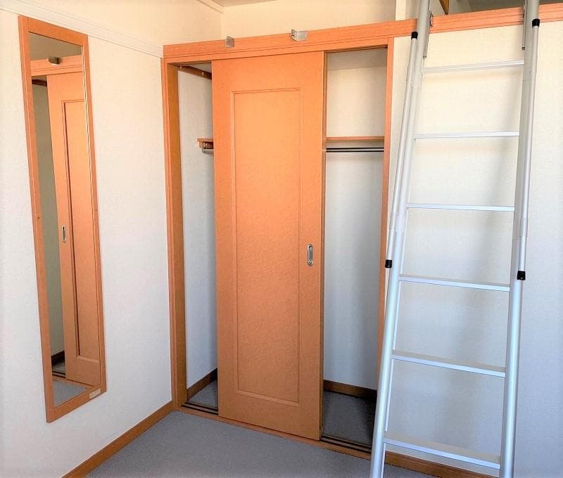 Room image 8