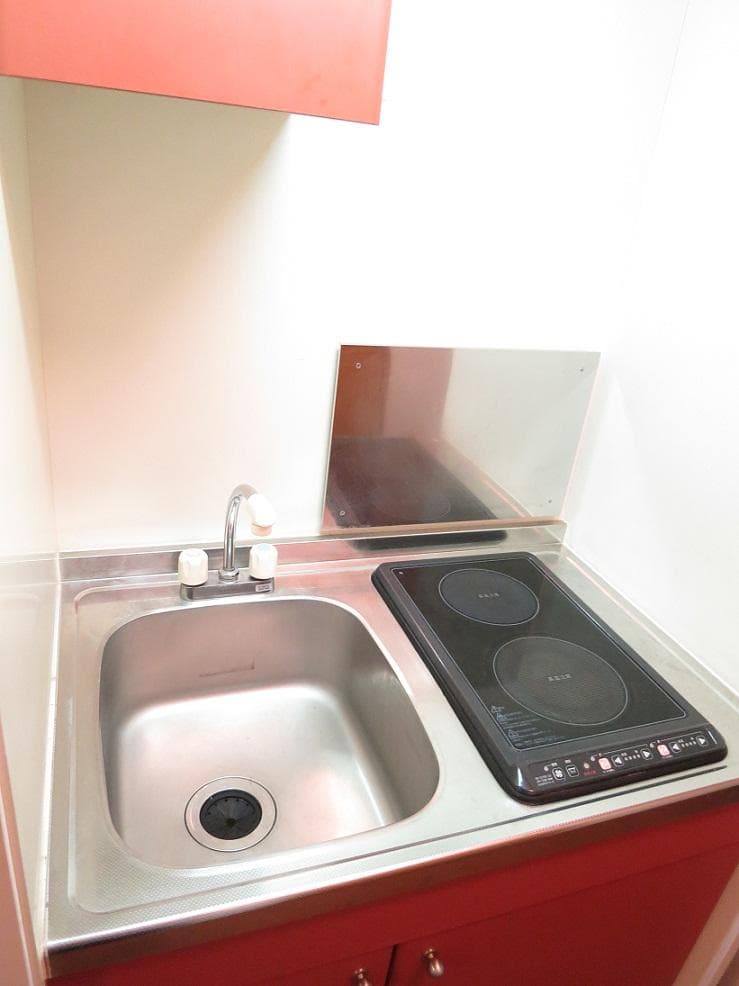 Room image 10