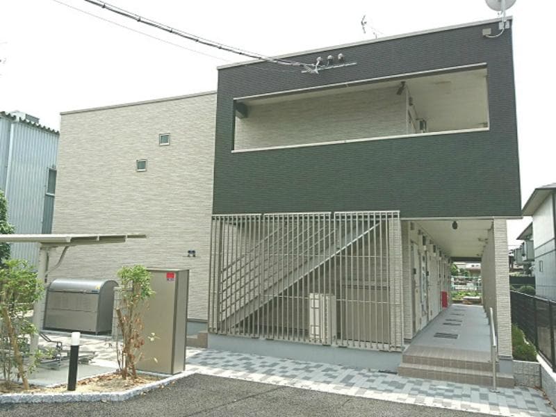 Main exterior of CLEINO Otsuka
