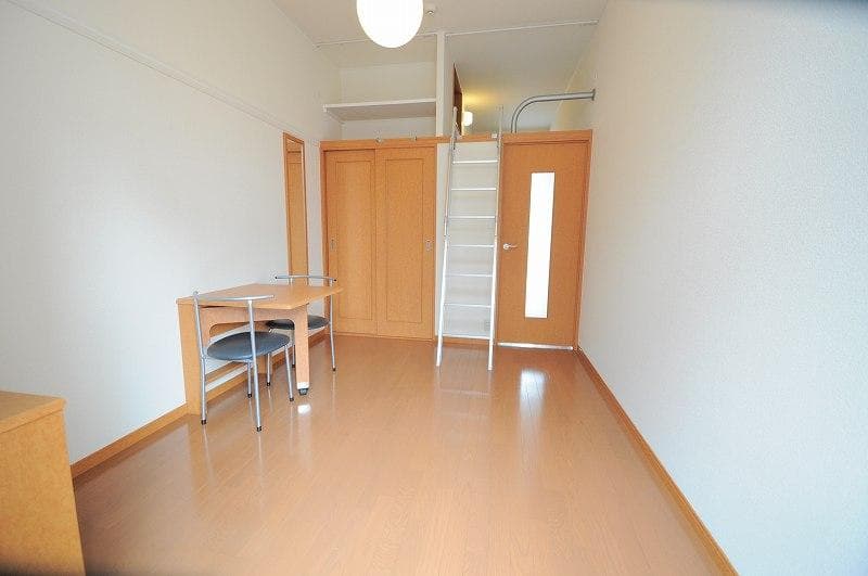 Preview interior of leopalace Ekinan