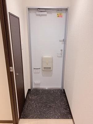 Room image 8