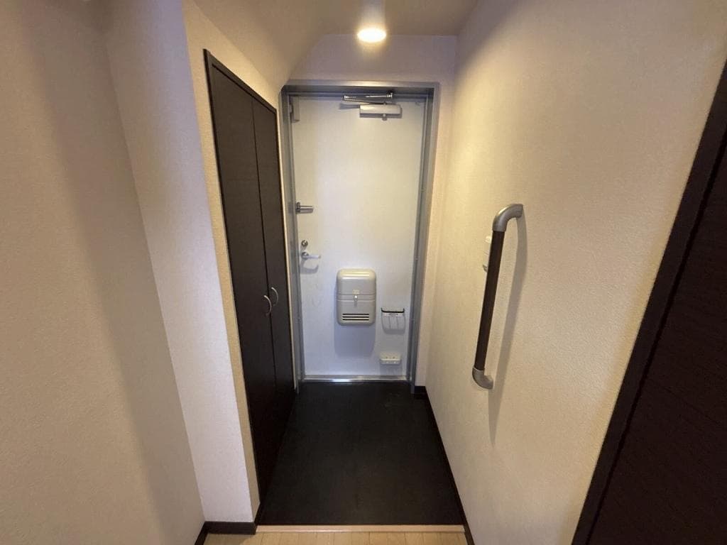 Room image 14