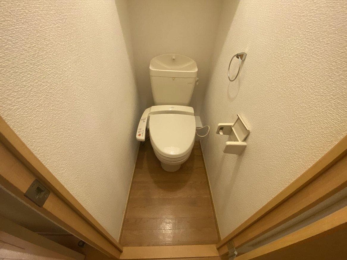 Room image 9